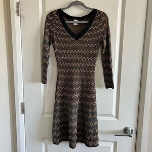 MISSONI Stripped Knee-Length Dress Size 4